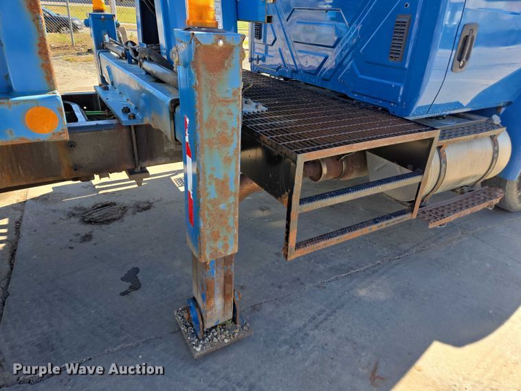 image for item EV5401 2012 International Durastar grapple truck