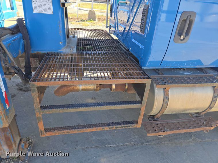 image for item EV5401 2012 International Durastar grapple truck