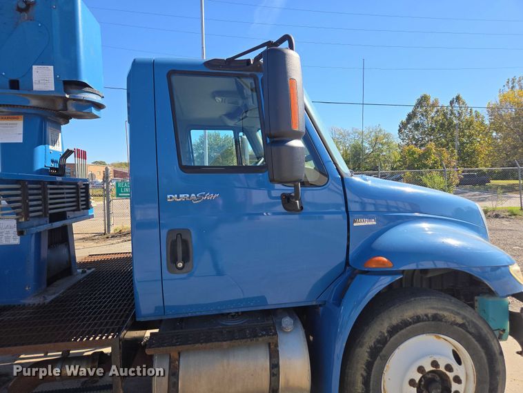 image for item EV5401 2012 International Durastar grapple truck