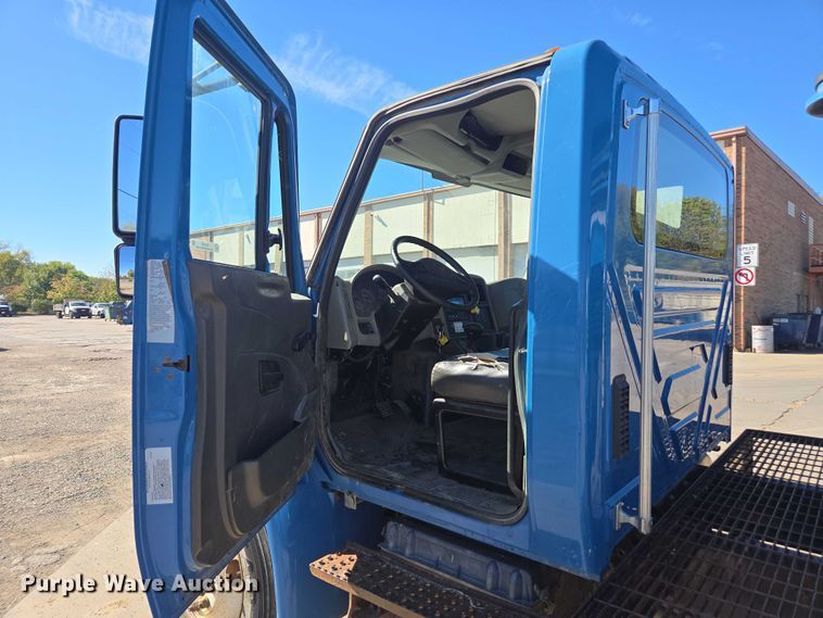 image for item EV5401 2012 International Durastar grapple truck