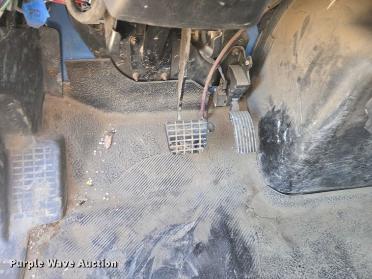 image for item EV5401 2012 International Durastar grapple truck