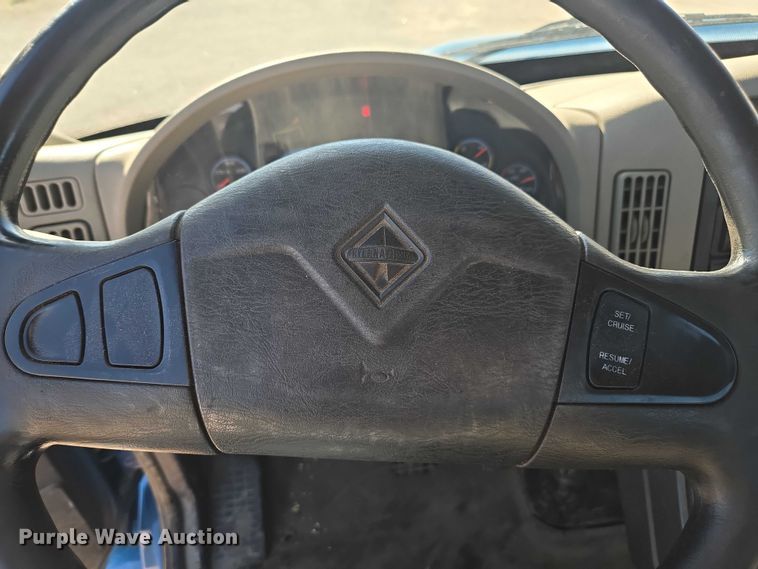 image for item EV5401 2012 International Durastar grapple truck