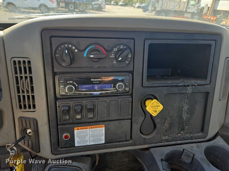 image for item EV5401 2012 International Durastar grapple truck