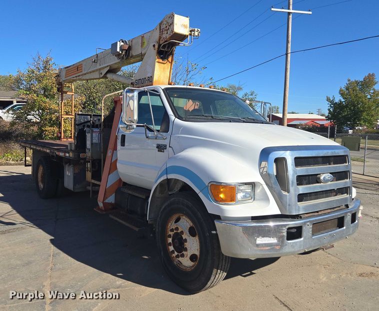 image for item EV5404 2007 Ford F750 crane truck