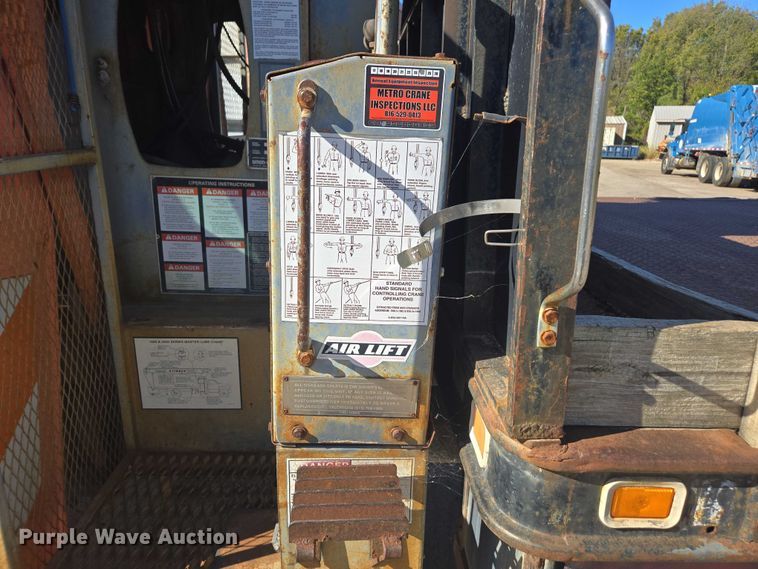 image for item EV5404 2007 Ford F750 crane truck