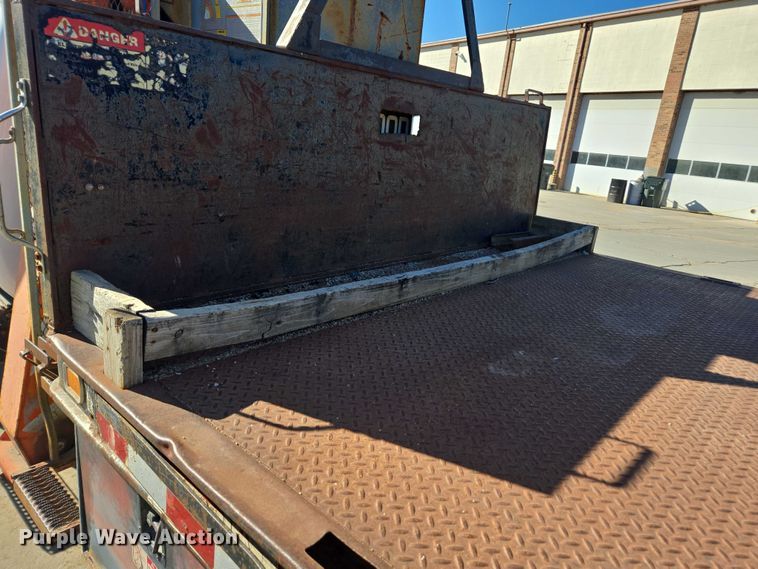 image for item EV5404 2007 Ford F750 crane truck