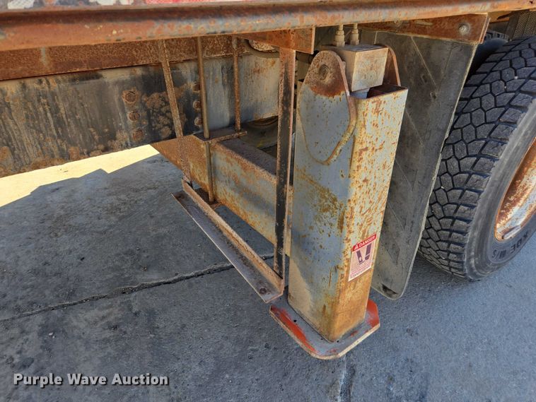 image for item EV5404 2007 Ford F750 crane truck