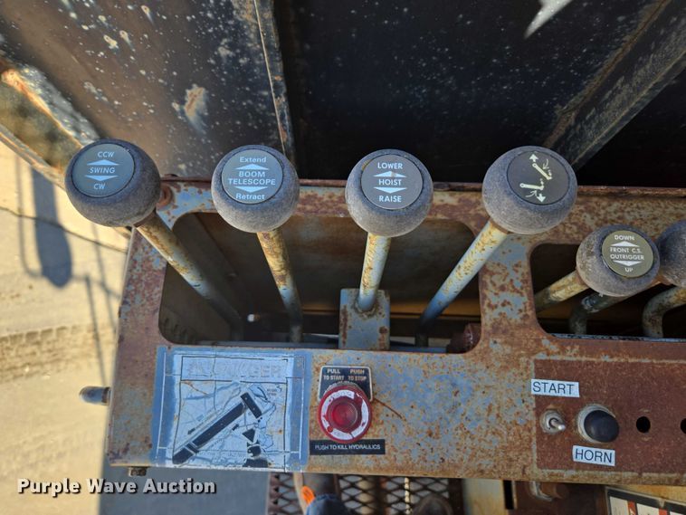 image for item EV5404 2007 Ford F750 crane truck