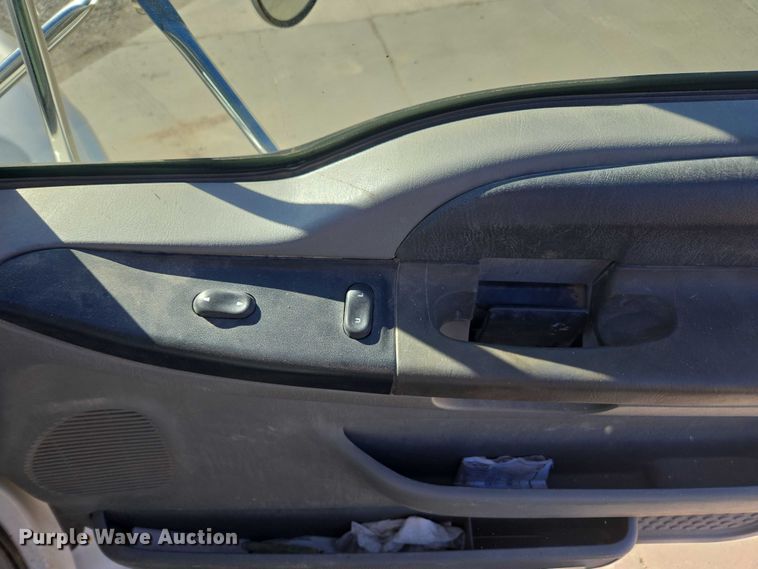 image for item EV5404 2007 Ford F750 crane truck