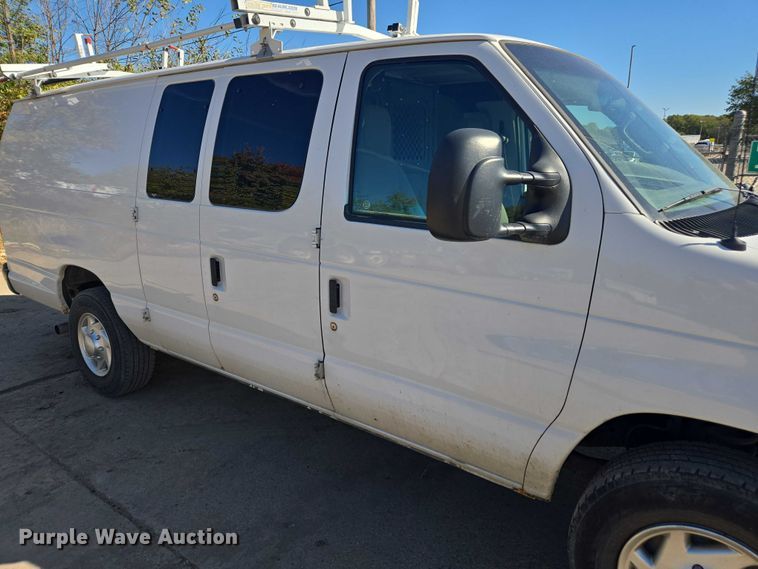 image for item EV5405 2012 Ford E350 van