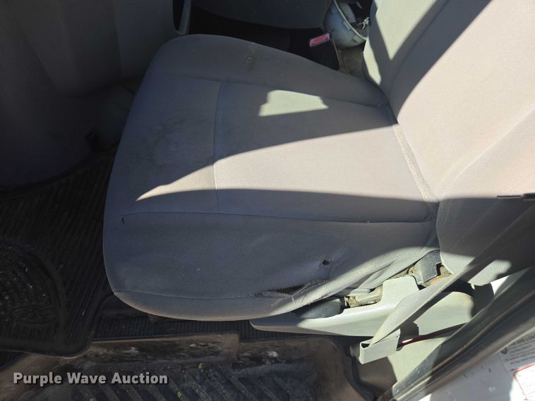 image for item EV5405 2012 Ford E350 van