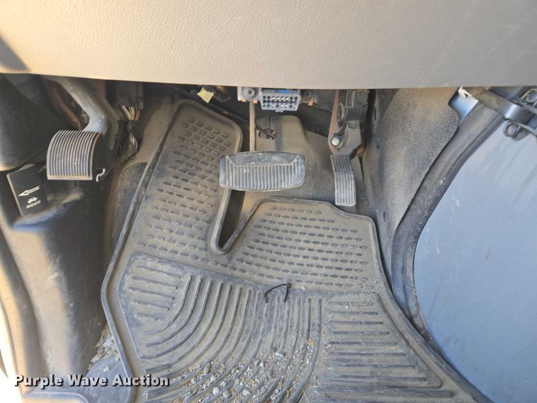 image for item EV5405 2012 Ford E350 van