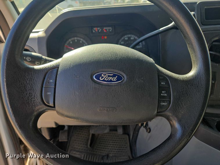 image for item EV5405 2012 Ford E350 van