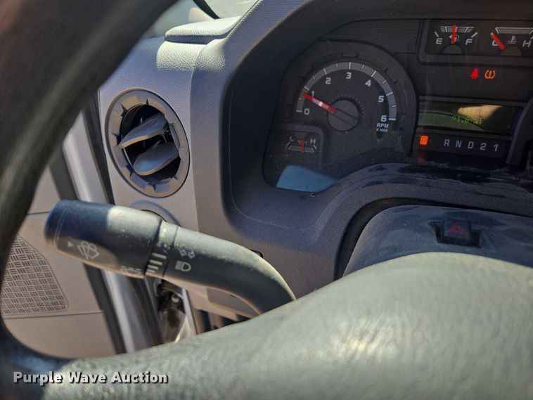 image for item EV5405 2012 Ford E350 van