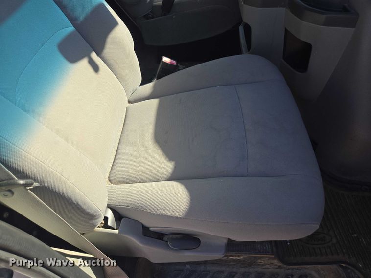 image for item EV5405 2012 Ford E350 van