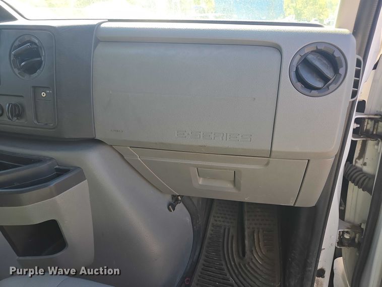 image for item EV5405 2012 Ford E350 van