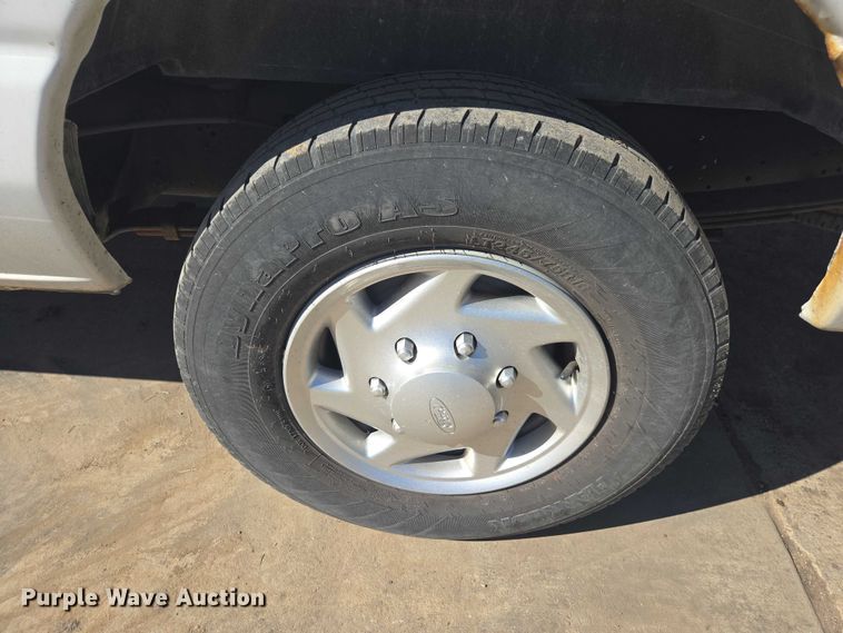 image for item EV5405 2012 Ford E350 van