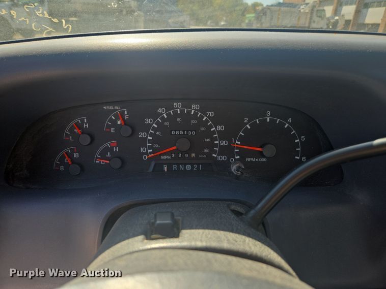 image for item EV5406 1999 Ford F250 pickup truck