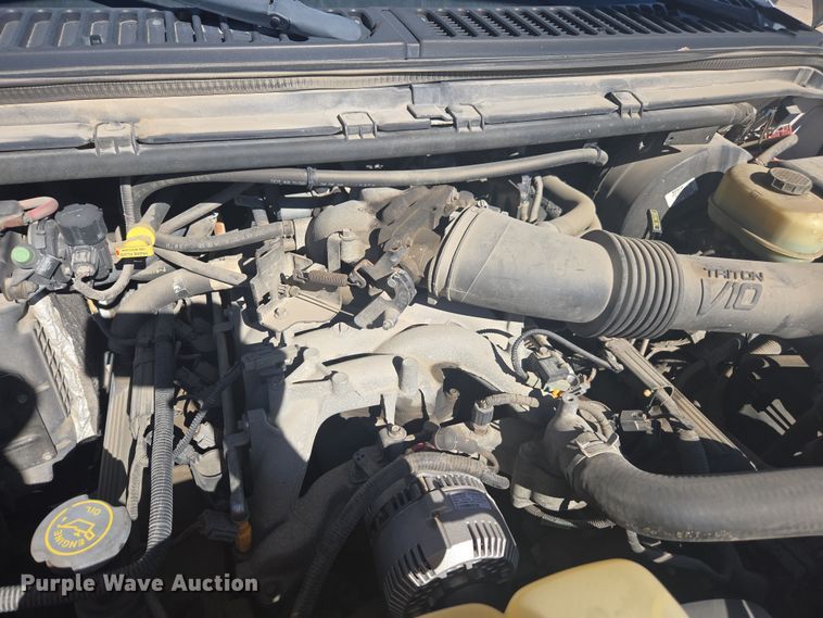 image for item EV5406 1999 Ford F250 pickup truck