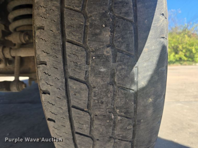 image for item EV5406 1999 Ford F250 pickup truck