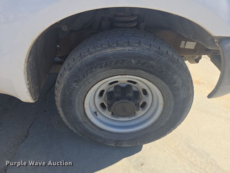 image for item EV5406 1999 Ford F250 pickup truck