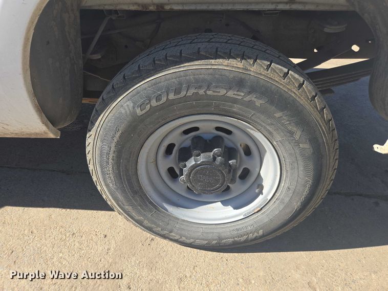 image for item EV5406 1999 Ford F250 pickup truck