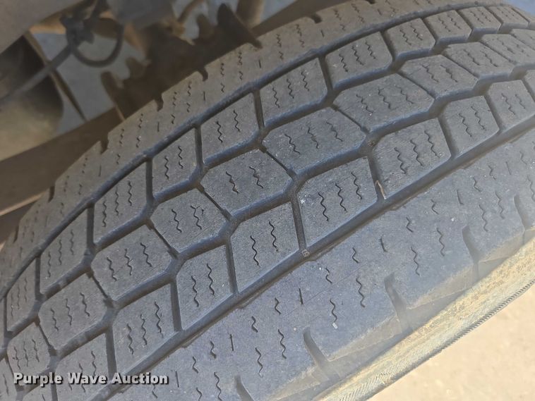 image for item EV5406 1999 Ford F250 pickup truck