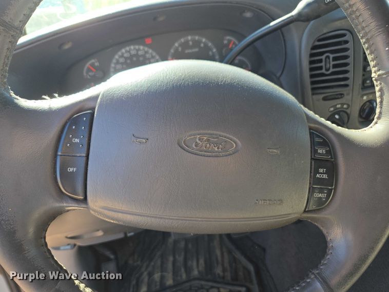 image for item EV5408 2002 Ford F150 SuperCab pickup truck