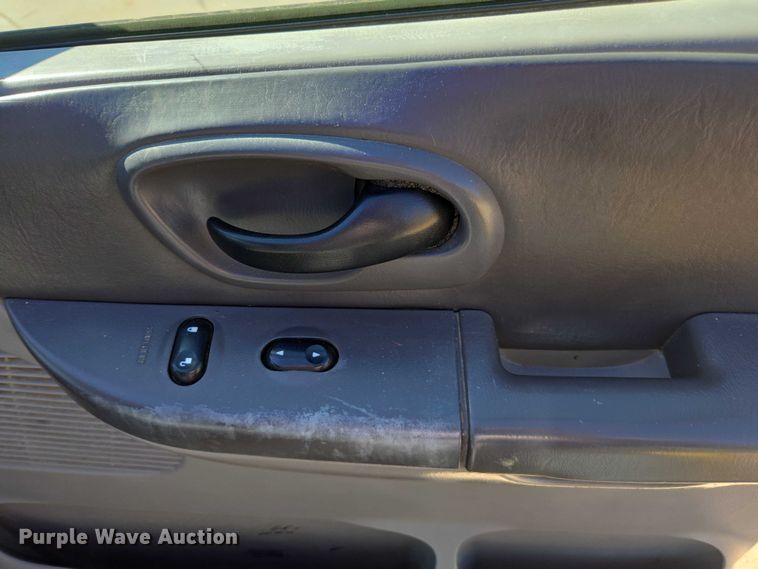 image for item EV5408 2002 Ford F150 SuperCab pickup truck