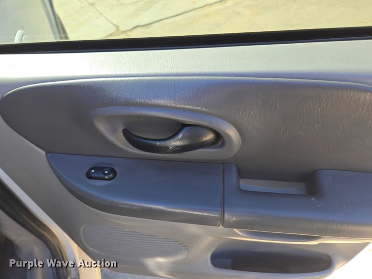 image for item EV5408 2002 Ford F150 SuperCab pickup truck