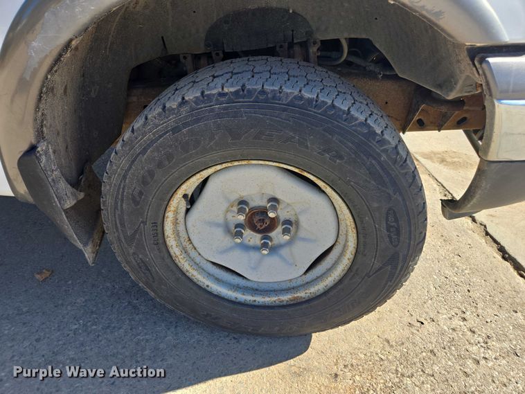 image for item EV5408 2002 Ford F150 SuperCab pickup truck