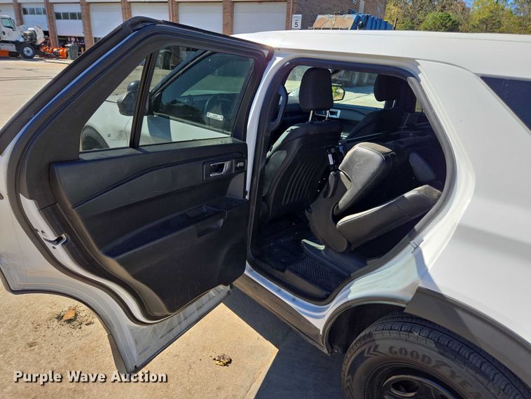image for item EV5409 2020 Ford Explorer Police Interceptor SUV