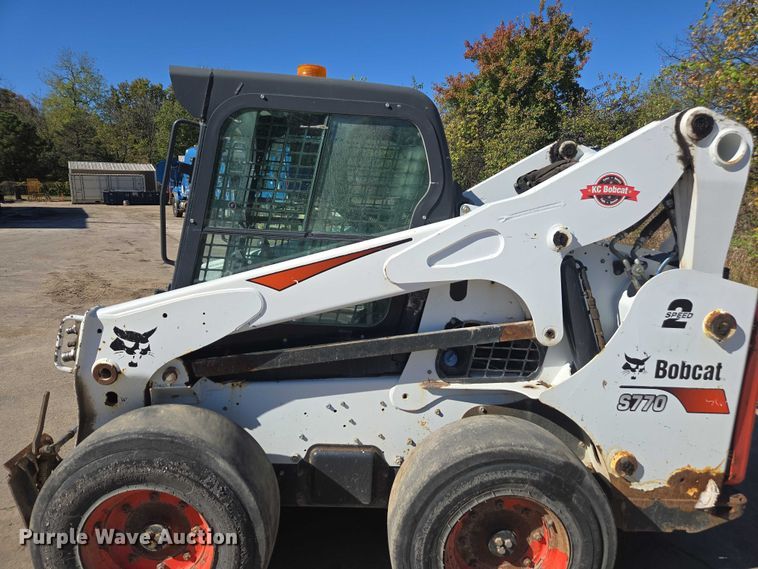 image for item EV5410 2017 Bobcat S770 skid steer loader