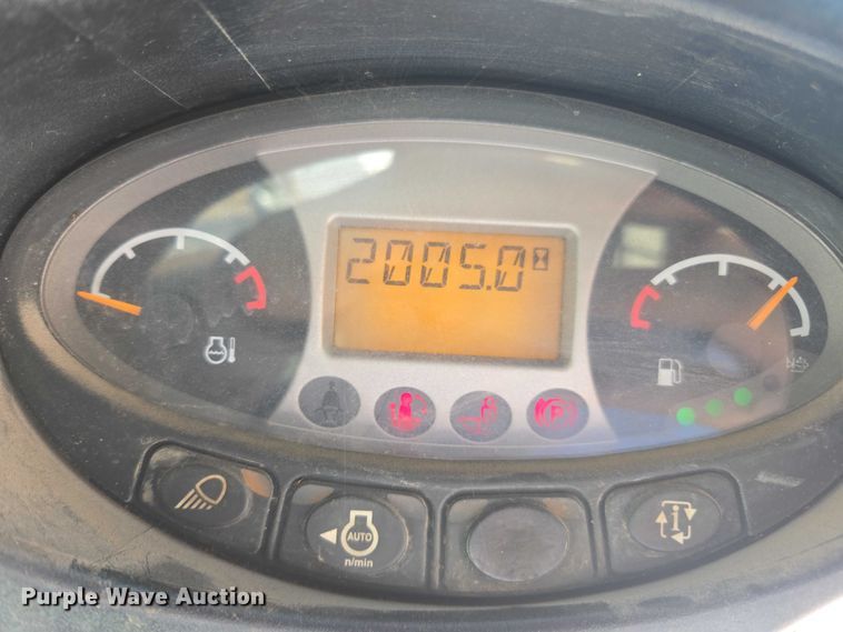 image for item EV5410 2017 Bobcat S770 skid steer loader