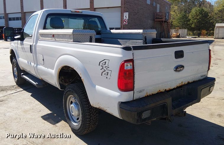 image for item EV5413 2015 Ford F350 pickup truck