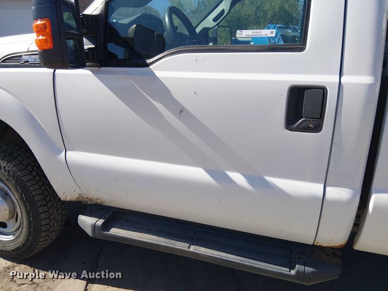 image for item EV5413 2015 Ford F350 pickup truck