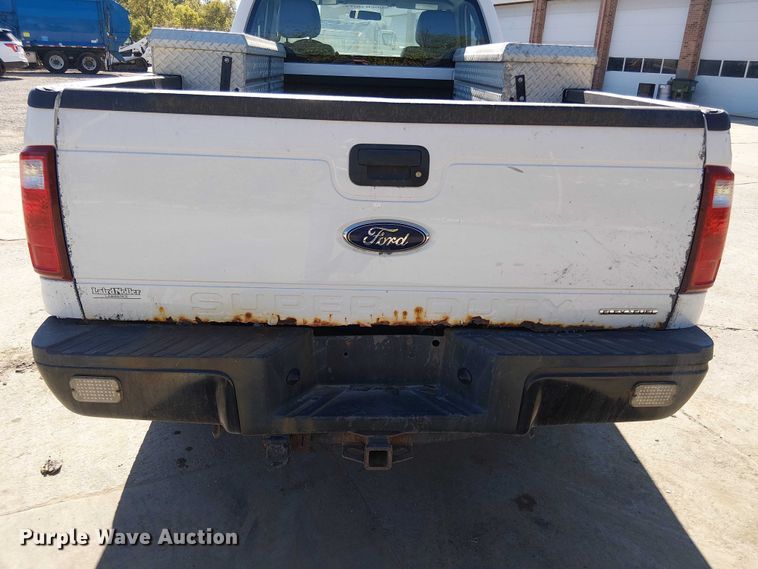 image for item EV5413 2015 Ford F350 pickup truck