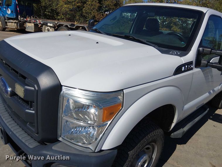 image for item EV5413 2015 Ford F350 pickup truck