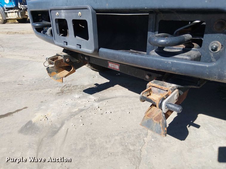 image for item EV5413 2015 Ford F350 pickup truck