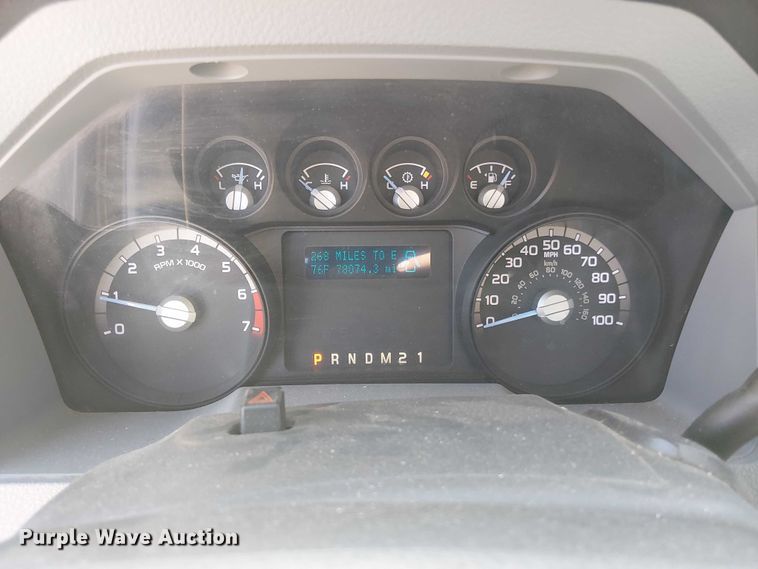 image for item EV5413 2015 Ford F350 pickup truck