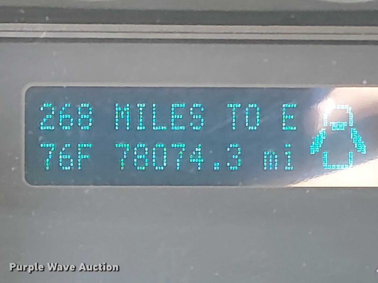 image for item EV5413 2015 Ford F350 pickup truck