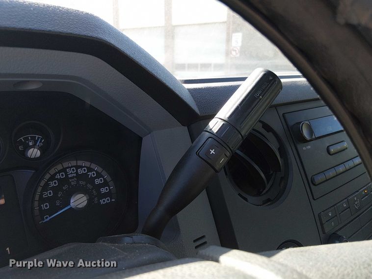 image for item EV5413 2015 Ford F350 pickup truck