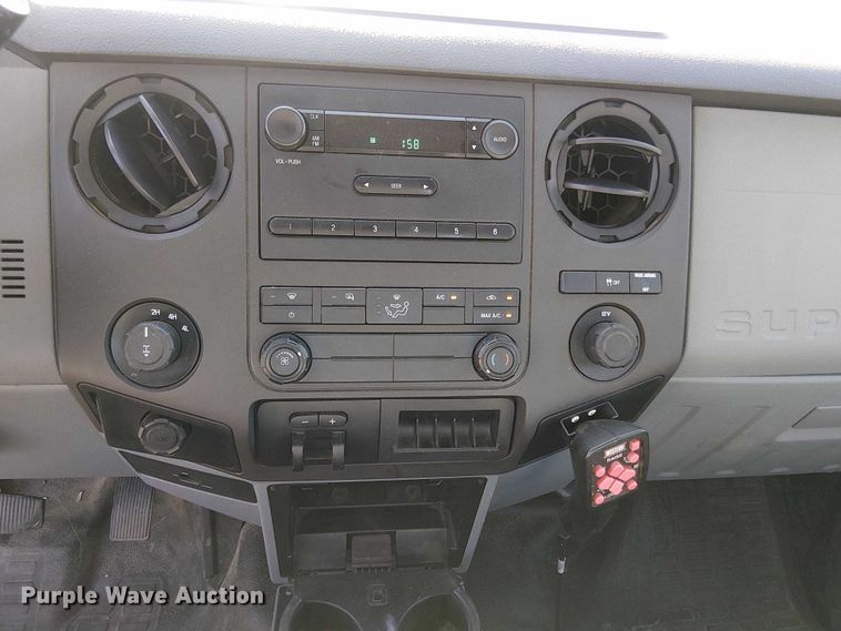 image for item EV5413 2015 Ford F350 pickup truck