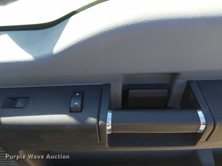 image for item EV5413 2015 Ford F350 pickup truck