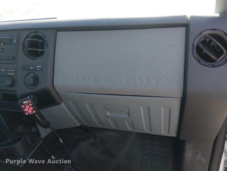 image for item EV5413 2015 Ford F350 pickup truck