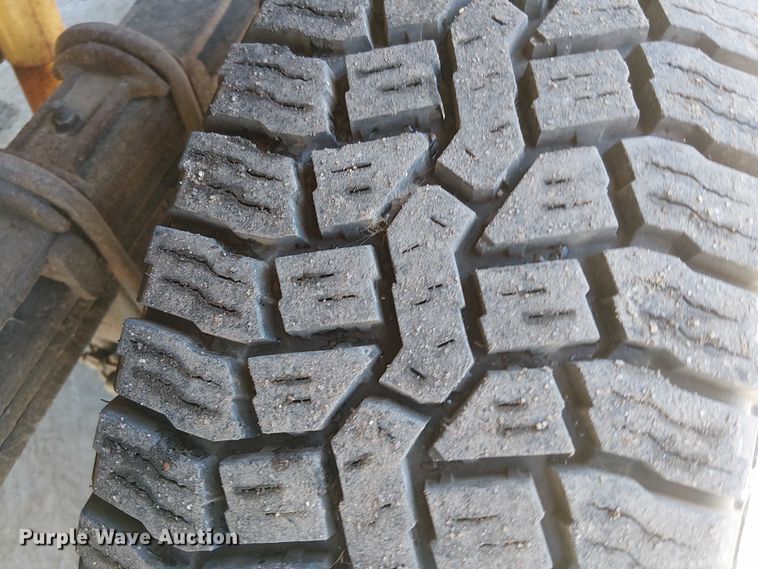 image for item EV5413 2015 Ford F350 pickup truck