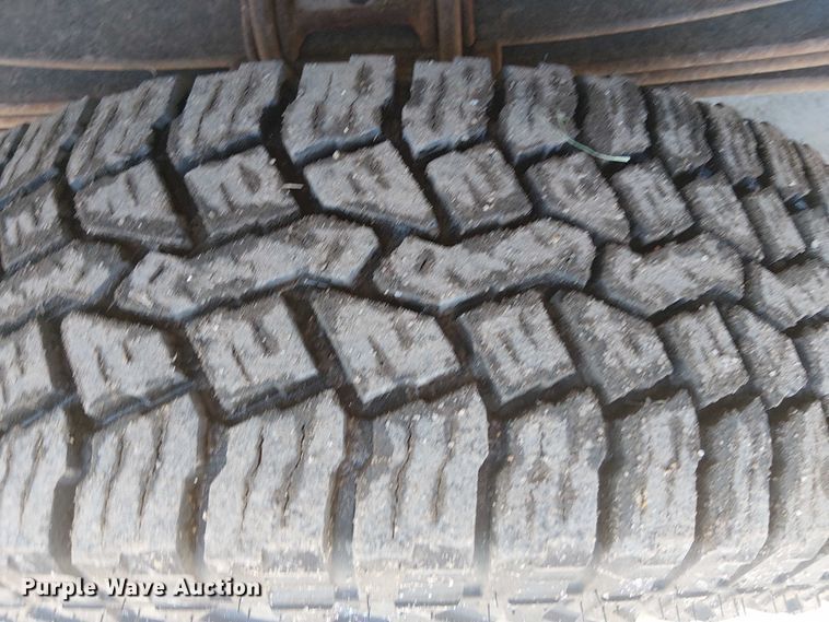 image for item EV5413 2015 Ford F350 pickup truck