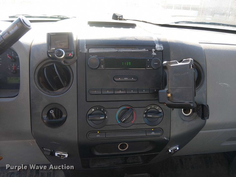 image for item EV5415 2006 Ford F150 SuperCab pickup truck