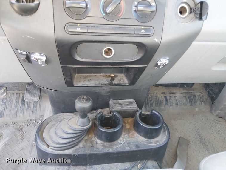 image for item EV5415 2006 Ford F150 SuperCab pickup truck