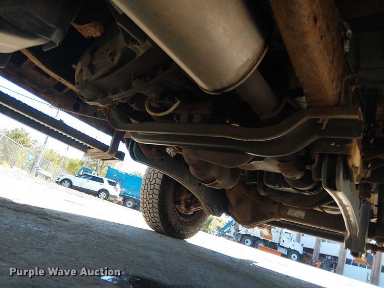 image for item EV5416 2015 Ford F350 pickup truck